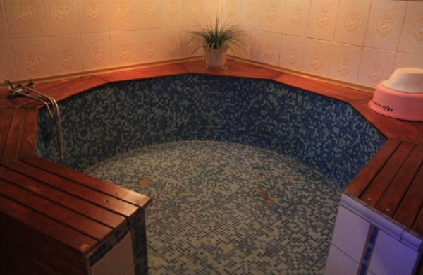 Ruklos senelių globos namuose kuriamas mažasis “Edeno sodas”