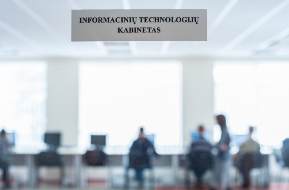 Šiemet profesinės mokyklos priims daugiau pirmakursių į informacijos ir ryšių, sveikatos priežiūros programas