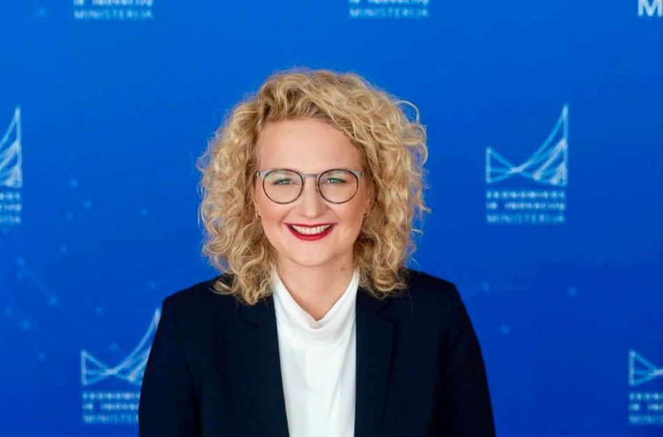 A. Armonaitė: siūlau padėkoti galimybių pasui ir pradėti ruoštis jo išjungimui