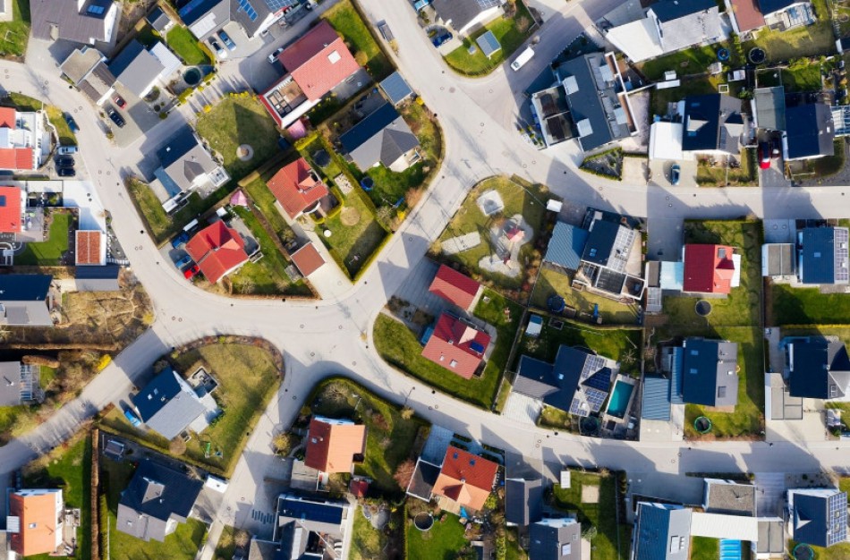Kokie yra leistini mažiausi atstumai iki statinių bendraturčių valdomame žemės sklype?