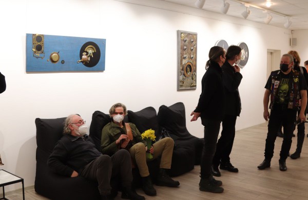 Jubiliejinė paroda „Žaidžiančio žmogaus žaidimai“: eksponuojami 35 darbai, sukurti 1993–2021 metais