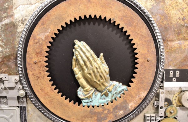 Jubiliejinė paroda „Žaidžiančio žmogaus žaidimai“: eksponuojami 35 darbai, sukurti 1993–2021 metais