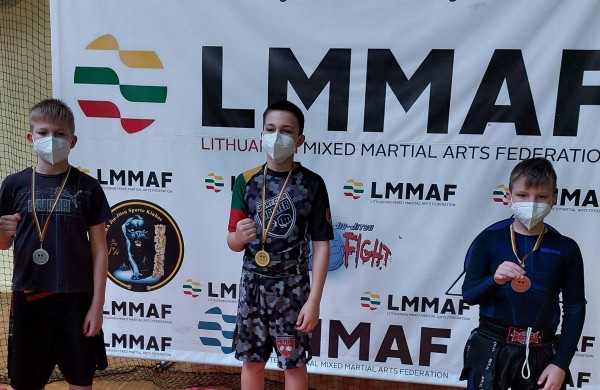 SK ,,Faiteris" klubo sportininkai toliau skina pergales: iš Jurbarko parsivežtas ne vienas medalis