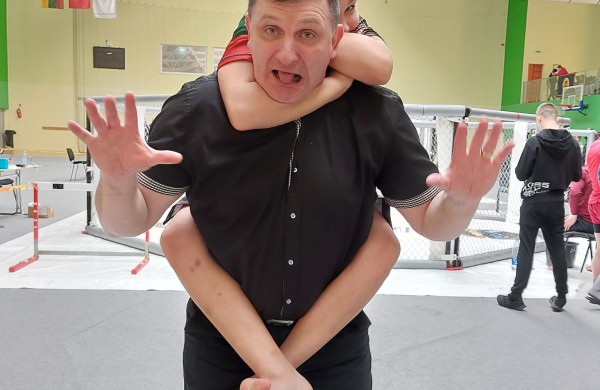 SK ,,Faiteris" klubo sportininkai toliau skina pergales: iš Jurbarko parsivežtas ne vienas medalis