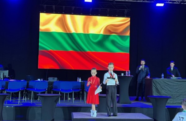 Jonavos vardas skambėjo skelbiant geriausias Lietuvos šokėjų poras