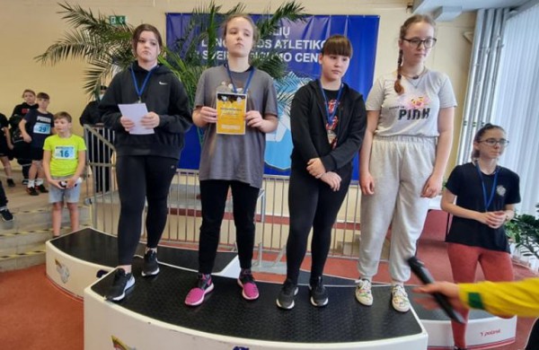 Jonavos KKSC lengvaatlečiai ir toliau skina pergales