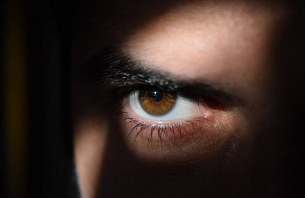 Skaitytojas teiraujasi: ar daugiabučio kiemą filmuojantis kaimynas nepažeidžia įstatymų?