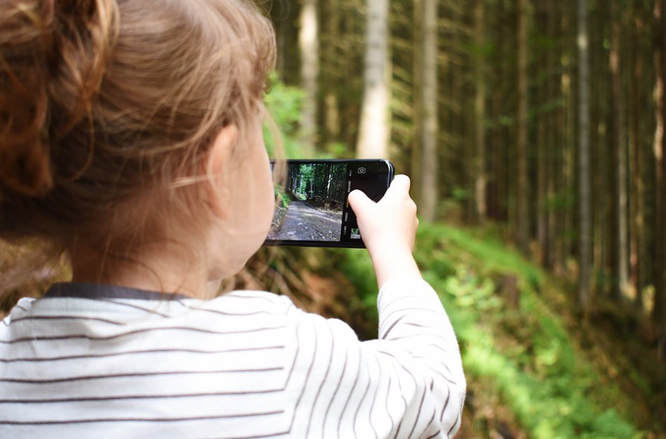 Skaitytoja Aistė: ,,Ar vaikus fotografuojantys ir jų veidus viešinantys Jonavos fotografai žino įstatymus?"