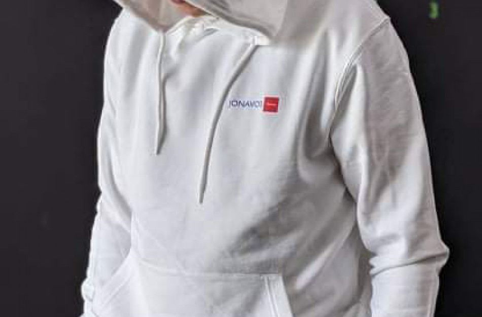 Dėmesio konkursas! Pasidalink meilę atspindinčia nuotrauka ir laimėk džemperį