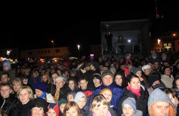 Jonaviečiai: "Pagaliau mūsų miesto eglė - graži!" 