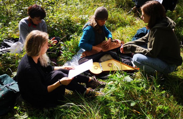 Sutartinių ratai – ir edukacija, ir meditacija