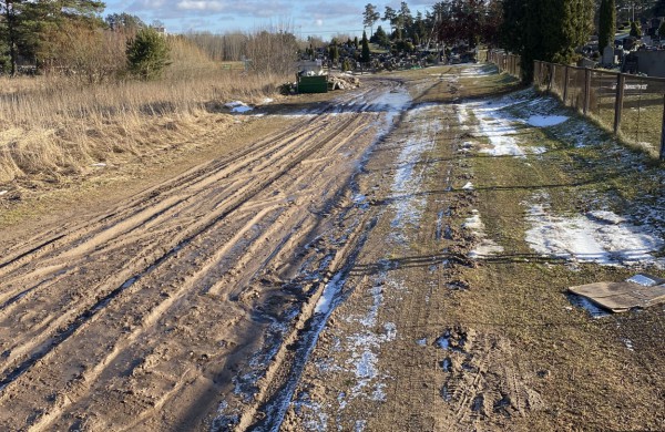 Daugiau dėmesio ir lėšų - Šmatų ir Skarulių kapinėms