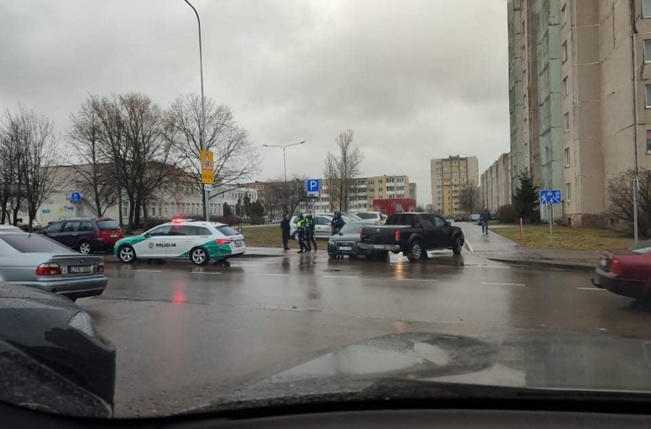 Trys paros Lietuvos keliuose: eismo įvykių neišvengta ir Jonavoje