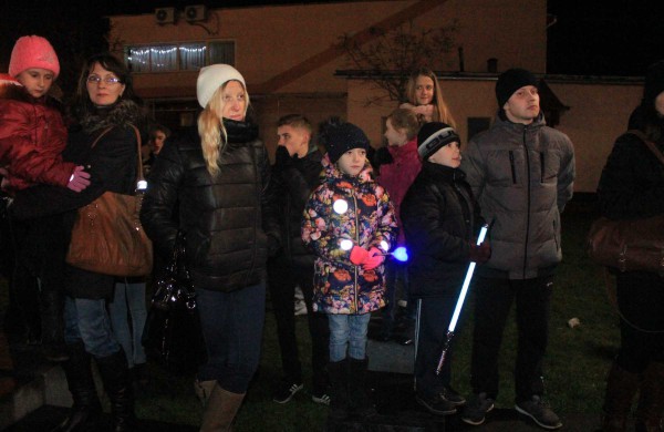 Jonaviečiai: "Pagaliau mūsų miesto eglė - graži!" 