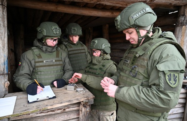 Gaižiūnų poligone išbandyti ugniniai ir elektriniai detonatoriai