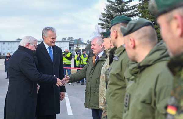 Lietuvos ir Vokietijos Prezidentai lankėsi NATO priešakinių pajėgų batalione Rukloje