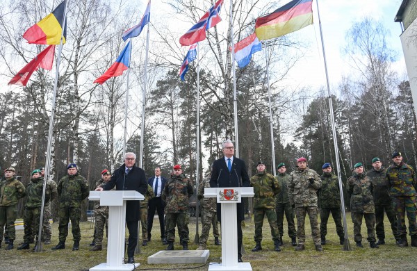 Lietuvos ir Vokietijos Prezidentai lankėsi NATO priešakinių pajėgų batalione Rukloje