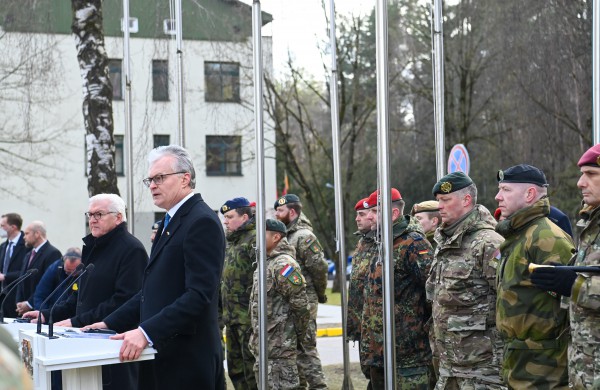 Lietuvos ir Vokietijos Prezidentai lankėsi NATO priešakinių pajėgų batalione Rukloje