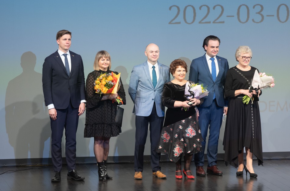 Moters dienai skirtame koncerte pagerbtos Metų Jonavietės