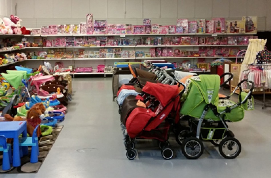 Kviečia į žaislų parduotuvę