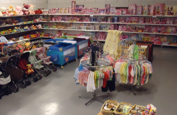 Kviečia į žaislų parduotuvę