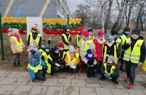 J. Ralio gimnazija: ,,Nepaleisk mano rankos, laisve!”
