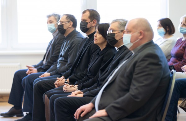 J. Ralio gimnazija: ,,Nepaleisk mano rankos, laisve!”