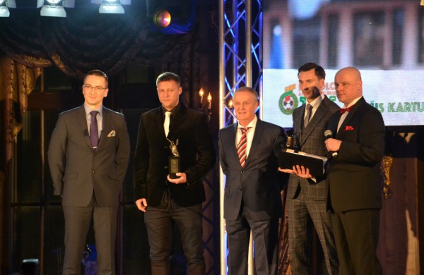 Aukso medaliai ir taurė – „Lietavos“ komandos rankose