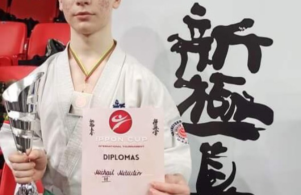 Vilniuje -  Jonavos Karate Kyokushin ,,Kumite" klubo sportininkų sėkmė
