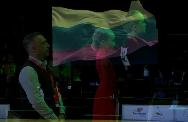 „Bonus“ šokėjai užtikrintai iškovoja pergales