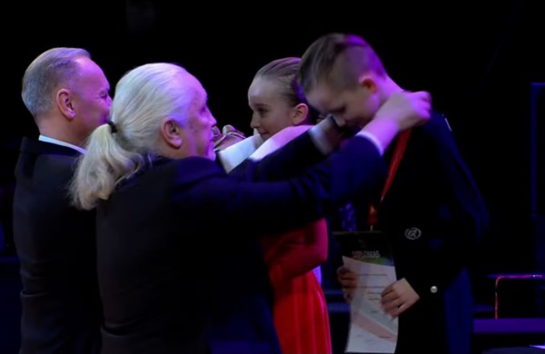 „Bonus“ šokėjai užtikrintai iškovoja pergales