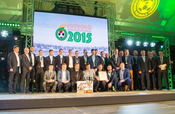 Aukso medaliai ir taurė – „Lietavos“ komandos rankose