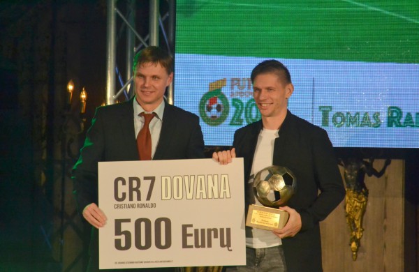 Aukso medaliai ir taurė – „Lietavos“ komandos rankose