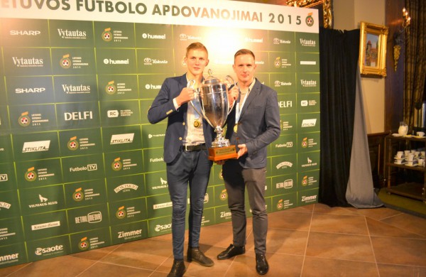 Aukso medaliai ir taurė – „Lietavos“ komandos rankose