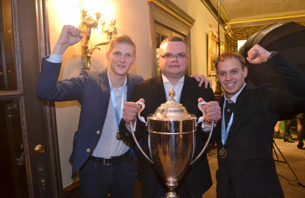 Aukso medaliai ir taurė – „Lietavos“ komandos rankose