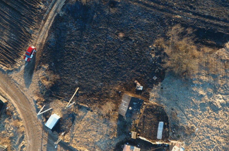 Žolės degintojai ,,pabudo": Jonavoje liepsnos gesintos ne vienoje teritorijoje