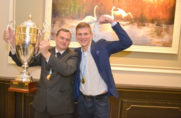 Aukso medaliai ir taurė – „Lietavos“ komandos rankose