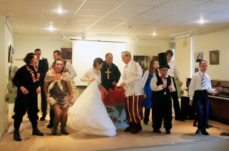 Neįgaliųjų dienai skirtoje šventėje – linkėjimai, juokas ir pažadai 