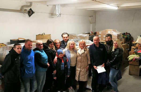 Jonavoje apsistojusius ukrainiečius pasiekė įspūdingo dydžio paramos siunta iš Anglijos