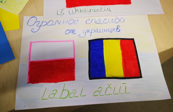 Jonavoje apsistojusius ukrainiečius pasiekė įspūdingo dydžio paramos siunta iš Anglijos