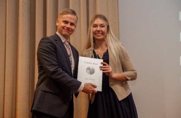 Jonavietė Ilvika Maleckaitė viena iš Lietuvos studenčių, atrinkta į SWA studentų vasaros programą: "Vis dar eksperimentuoju"