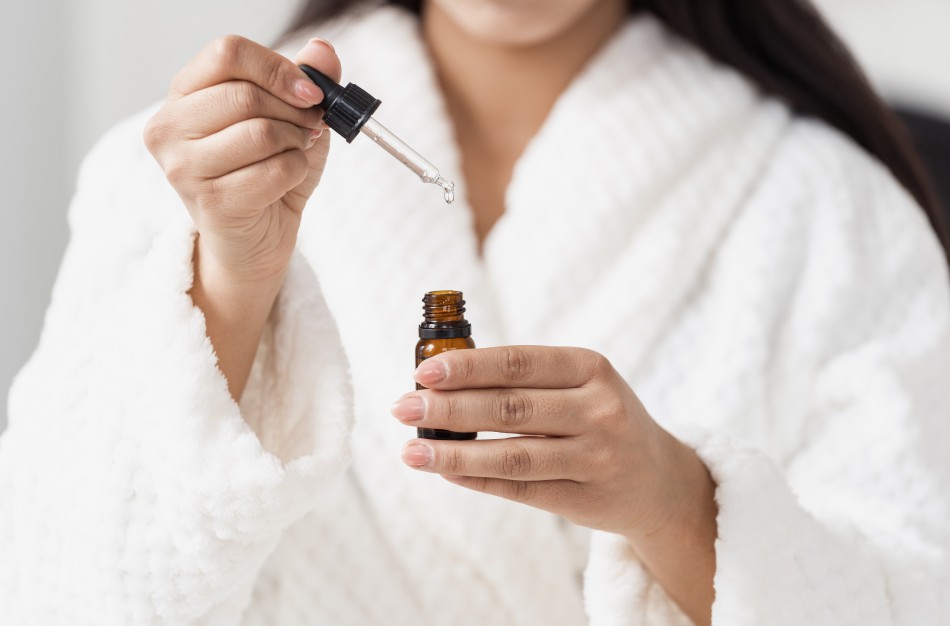 Rūgščių enciklopedija: ekspertė pataria, į ką atkreipti dėmesį renkantis kosmetiką