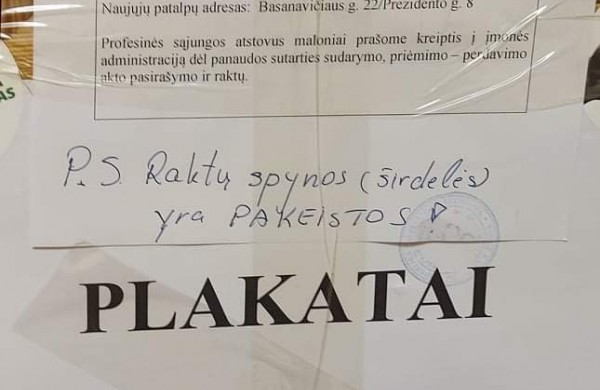 Achemai pranešus apie erdvesnes patalpas, profsąjungiečius „pasitiko“ pakeistos senųjų patalpų durų spynos
