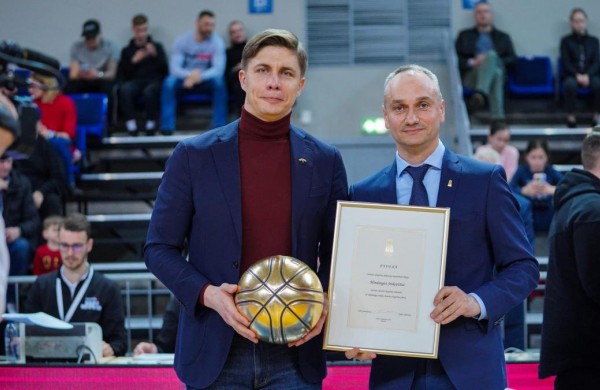 Pagerbti Jonavos krašto krepšiniui nusipelnę žmonės