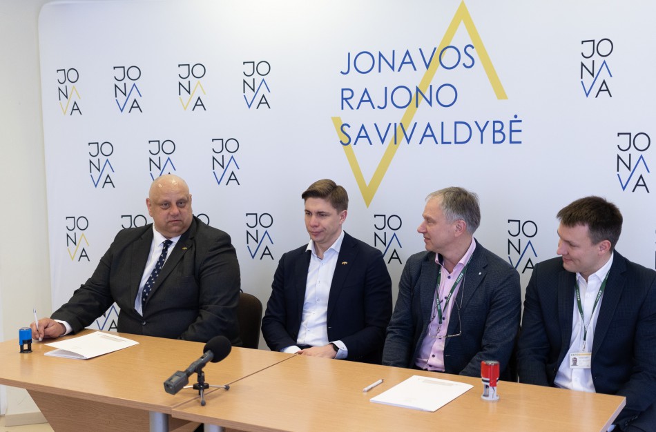 „Jonavos autobusai“ perka dar du naujus elektrobusus