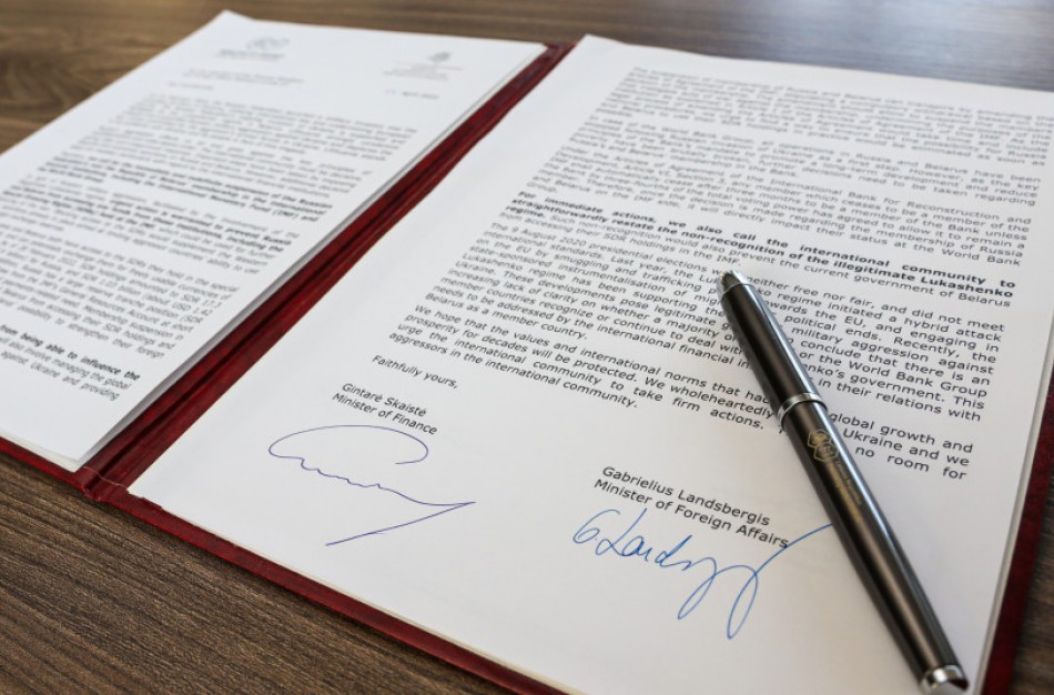 Finansų ir užsienio reikalų ministrai kreipėsi į Didžiojo septyneto valstybes: ragina suspenduoti Rusijos ir Baltarusijos narystę tarptautinėse institucijose