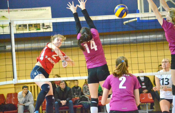 Jonavos tinklininkių revanšas prieš kitą Latvijos komandą