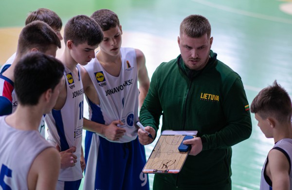 Jonavos KKSC krepšininkai – Moksleivių krepšinio lygos B diviziono bronzos laimėtojai!