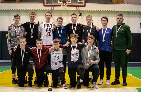 Jonavos KKSC krepšininkai – Moksleivių krepšinio lygos B diviziono bronzos laimėtojai!