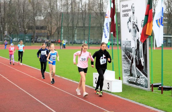 Jonaviečių pergalės savaitgalį vykusiose olimpinio vicečempiono Antano Mikėno memorialo sportinio ėjimo varžybose